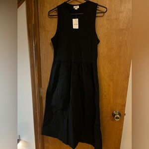 Black Sleeveless Maxi Dress